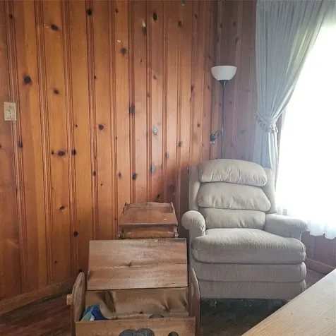565 W Hartel Street Sour Lake TX 77659