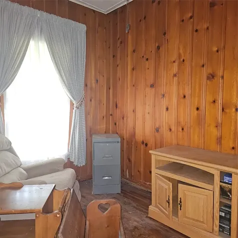 565 W Hartel Street Sour Lake TX 77659