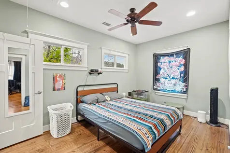 4406 Clay Street Houston TX 77023