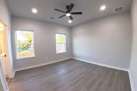 2832 Mansfield Street Houston TX 77091