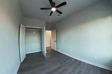 2832 Mansfield Street Houston TX 77091