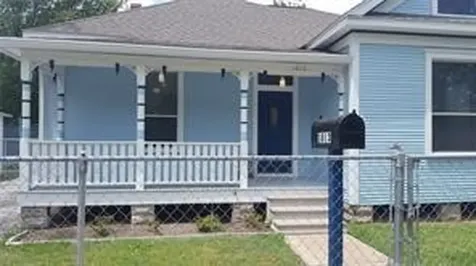 1813 Gentry Street Houston TX 77009