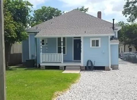 1813 Gentry Street Houston TX 77009