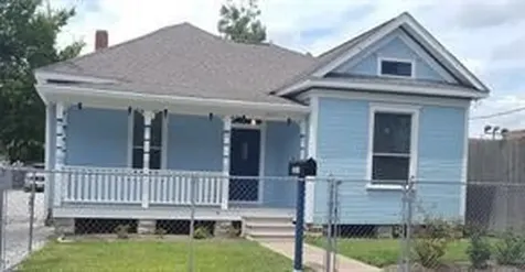 1813 Gentry Street Houston TX 77009