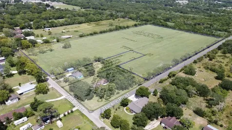 7317 2nd Street Hitchcock TX 77563