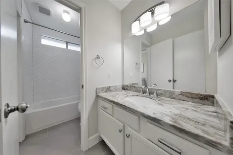 32 E Lance Leaf Road The Woodlands TX 77381