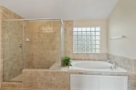 3739 Main Poplar Drive Houston TX 77025