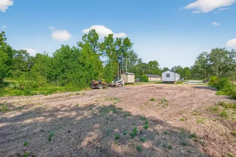 1728 County Road 340 Cleveland TX 77365