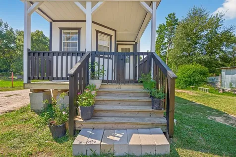1728 County Road 340 Cleveland TX 77365