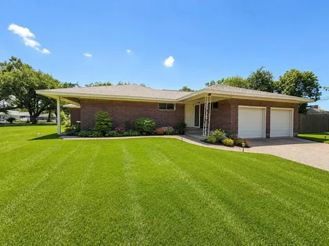 807 W Murrill Street Baytown TX 77520