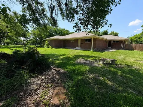 807 W Murrill Street Baytown TX 77520