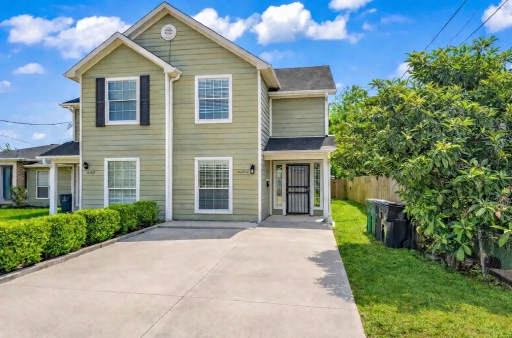 4640 Knoxville Street A Houston TX 77051