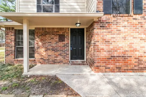 102 Summer Crest Circle The Woodlands TX 77381