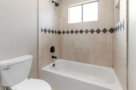 102 Summer Crest Circle The Woodlands TX 77381