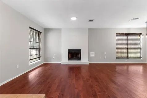 102 Summer Crest Circle The Woodlands TX 77381