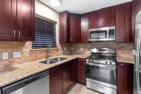 102 Summer Crest Circle The Woodlands TX 77381