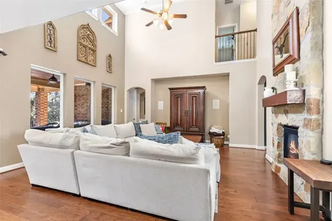 13808 N Lake Branch Lane Houston TX 77044