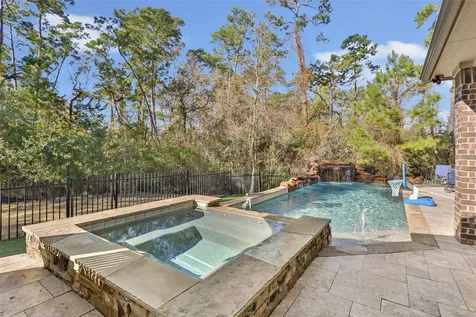 13808 N Lake Branch Lane Houston TX 77044