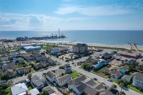 2912 Avenue R Galveston TX 77550