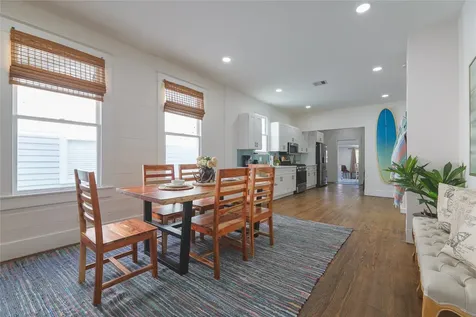 2912 Avenue R Galveston TX 77550