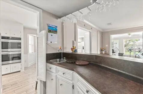 615 Abbotswood Court Katy TX 77450