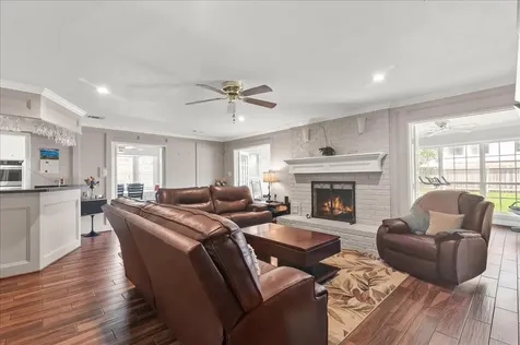 615 Abbotswood Court Katy TX 77450