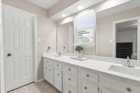 615 Abbotswood Court Katy TX 77450