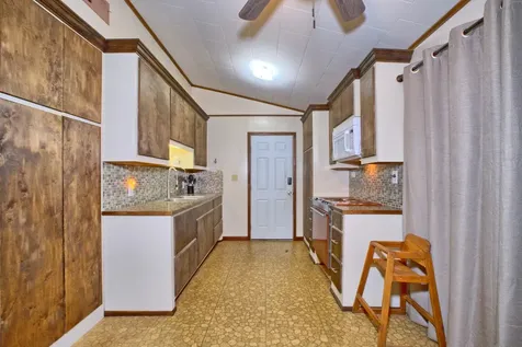 90 W Easy Street Burkeville TX 75932