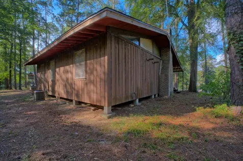 90 W Easy Street Burkeville TX 75932