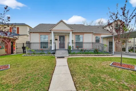 7404 Erath Street Houston TX 77023