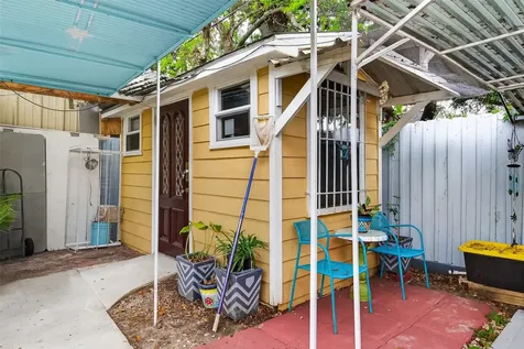 7404 Erath Street Houston TX 77023
