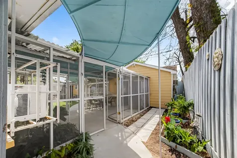 7404 Erath Street Houston TX 77023