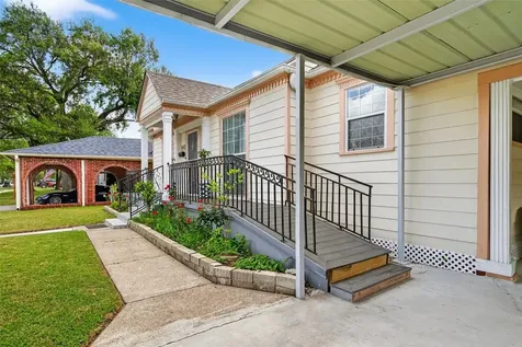 7404 Erath Street Houston TX 77023