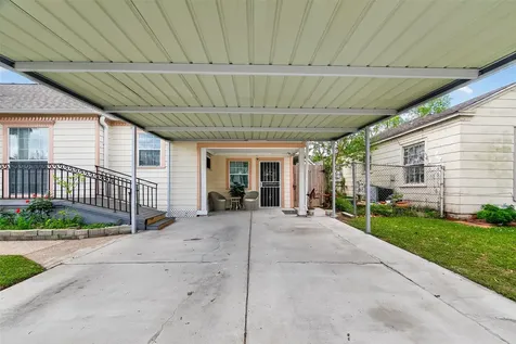 7404 Erath Street Houston TX 77023