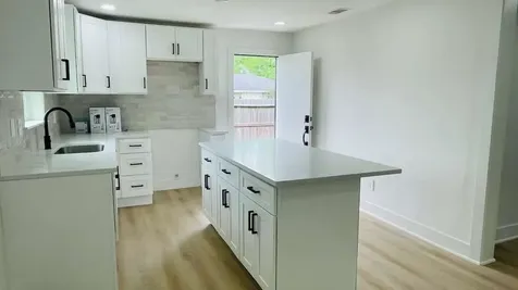 9110 Heatherside Street Houston TX 77016