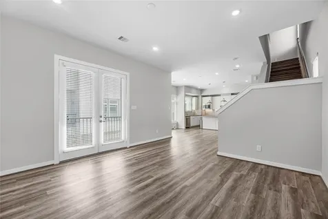 5823 Fairdale Lane C Houston TX 77057