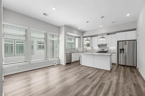 5823 Fairdale Lane C Houston TX 77057