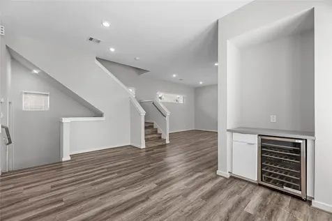 5823 Fairdale Lane C Houston TX 77057