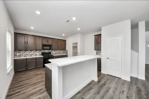 7638 Nevaeh Crest Path Houston TX 77016