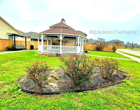 7638 Nevaeh Crest Path Houston TX 77016
