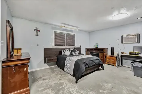 930 Creager Street Houston TX 77034