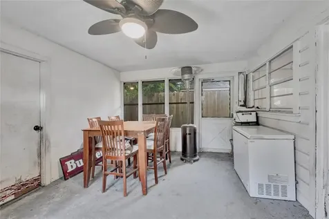930 Creager Street Houston TX 77034
