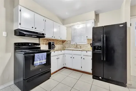 930 Creager Street Houston TX 77034
