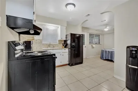 930 Creager Street Houston TX 77034