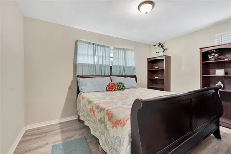 930 Creager Street Houston TX 77034