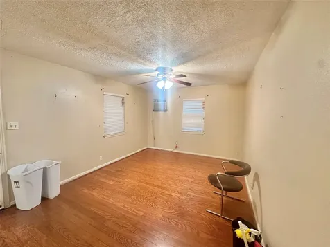 10206 Ashville Drive Houston TX 77051
