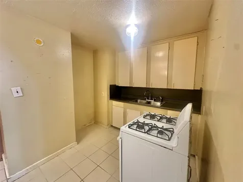 10206 Ashville Drive Houston TX 77051