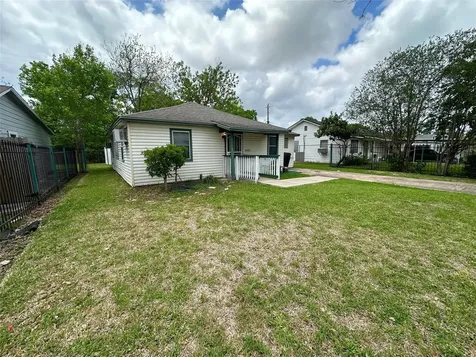 10206 Ashville Drive Houston TX 77051