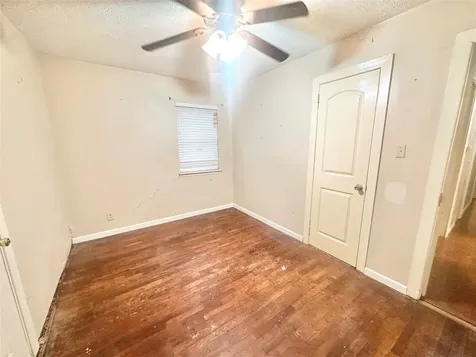 10206 Ashville Drive Houston TX 77051