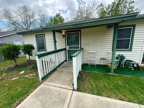 10206 Ashville Drive Houston TX 77051